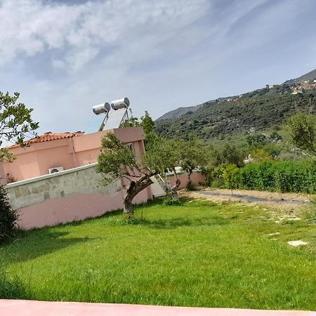 Georgioupoli Studio 2 With A Pool And Lake Views Bagian luar foto